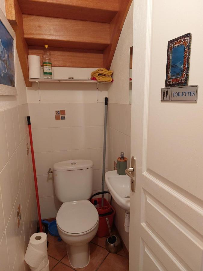 Petit Studio - Chambre Independante Au Calme Landerneau Bagian luar foto
